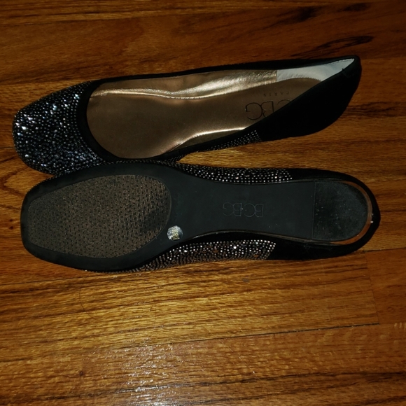 Flats - Picture 2 of 3